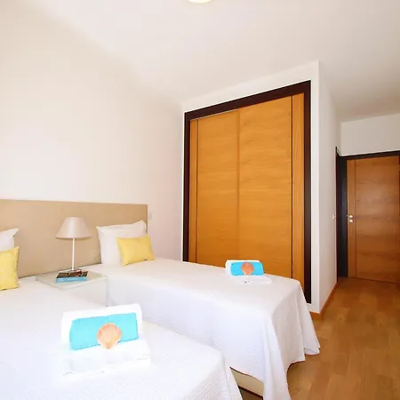 Apartment In Albufeira Near The Beach *